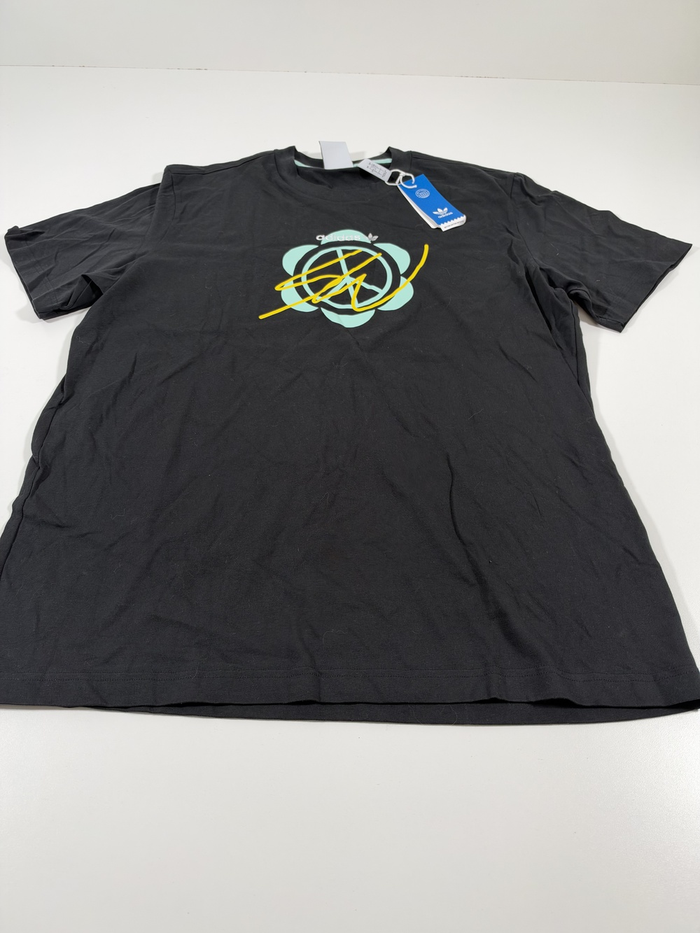 Adidas Originals Superturf Tee Shirt Mens L Black Peace Flower Graphic